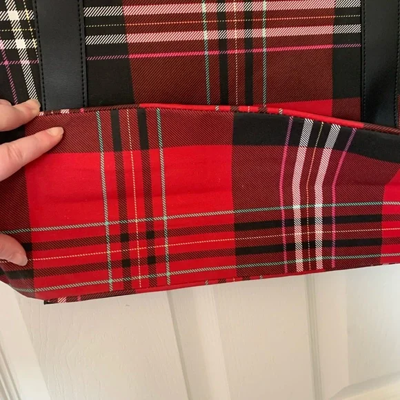 🌈 Victoria Secret Tote 🌈 - Picture 3 of 11